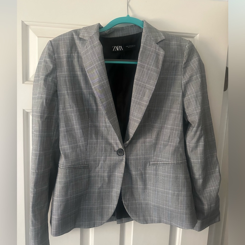 Zara blazer - size small, worn once, perfect condition